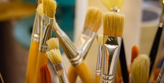 Neues Programm der Jugendkunstgruppen macht Lust auf Farbe, Bühne und Fantasie