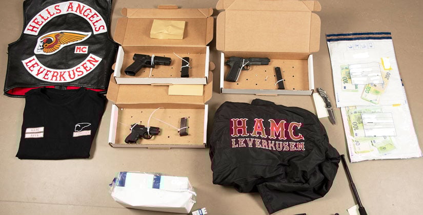 Waffen, Drogen und Vermögen sichergestellt – Über 40 Festnahmen 