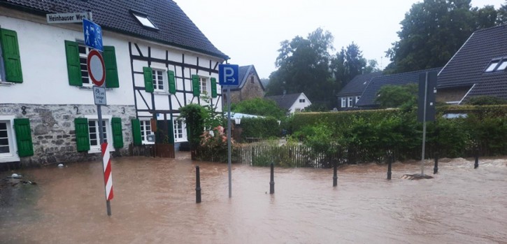 171 Einsätze – Überflutete Straßen – Umgestützte Bäume – Menschen eingeschlossen – Infrastruktur gefährdet 171 Einsätze – Überflutete Straßen – Umgestützte Bäume – Menschen eingeschlossen – Infrastruktur gefährdet
