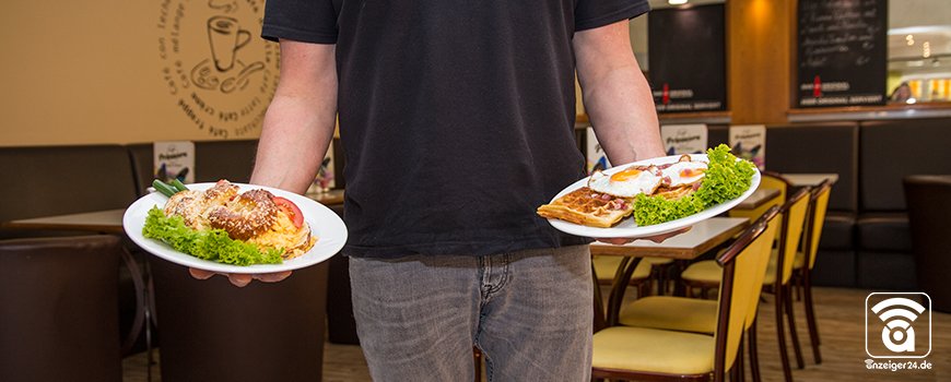 Sandro D´Inca, Chef vom Café Primavera in Monheim, verwöhnt seine Gäste vom Frühstück bis zum Kaffee