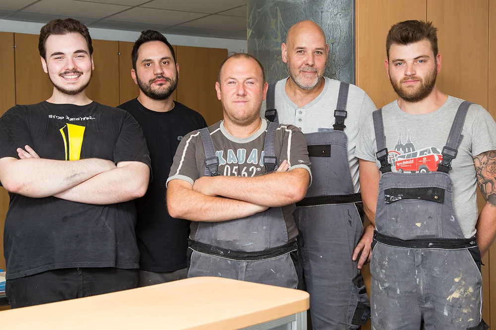 Das-fachkompetente-Team-von-Fahrzeuglackierung-Werkstattservice-Thimm