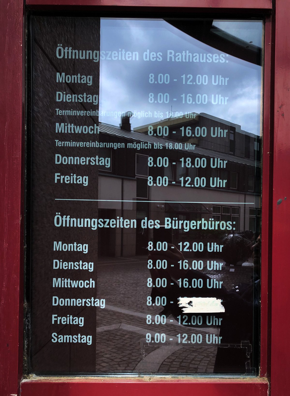 Rathaus-Oeffnungszeiten
