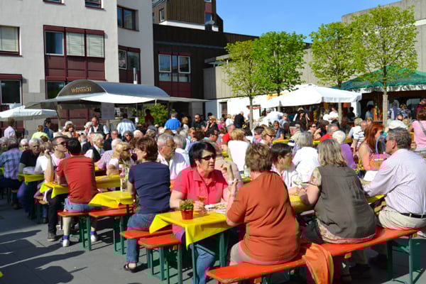Weindorf-Hilden-WinzerAPxz9Hug766U8
