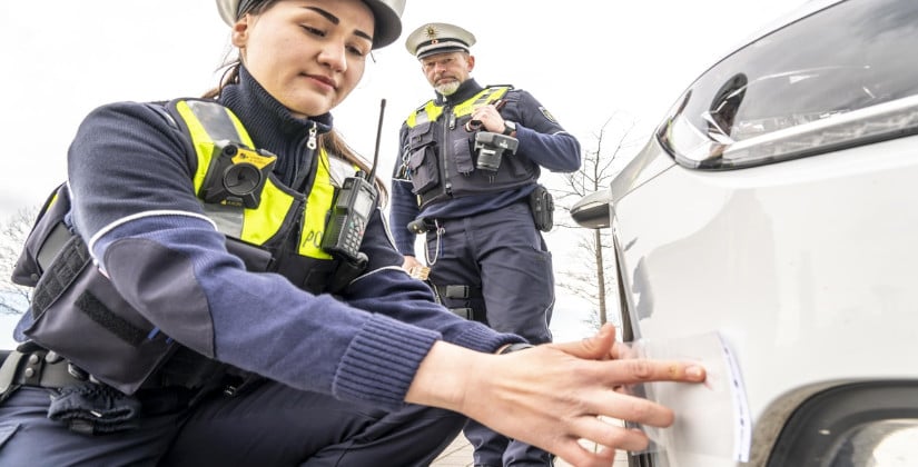 Unbekannte Person beschädigt geparkten VW Polo Unbekannte Person beschädigt geparkten VW Polo