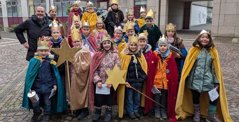 Sternsinger-segneten-das-Rathaus-2025-anzeiger24-de-News