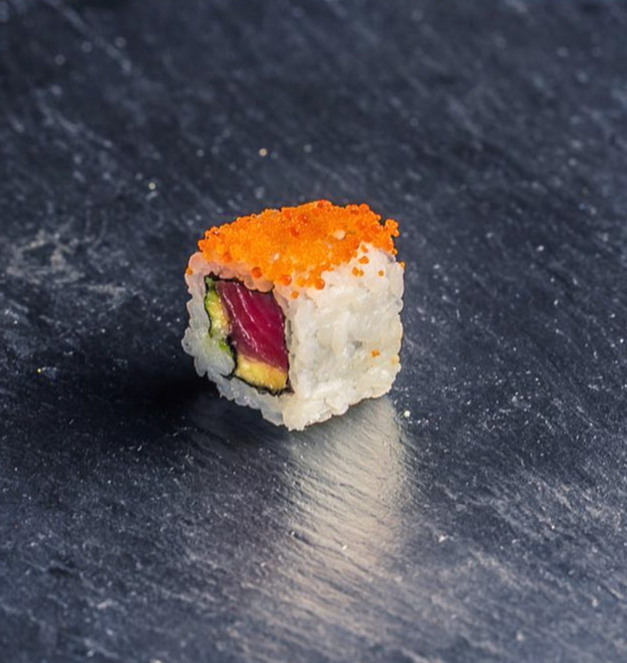 Blue-Monkeys-Restaurant-Hilden-Sushi-Inside-OutS6vlJZbb2mLQ1
