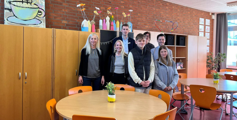 „Schule an der Wupper“ gewinnt Sparkassen-Wettbewerb – Cafeteria erstrahlt in neuem Glanz