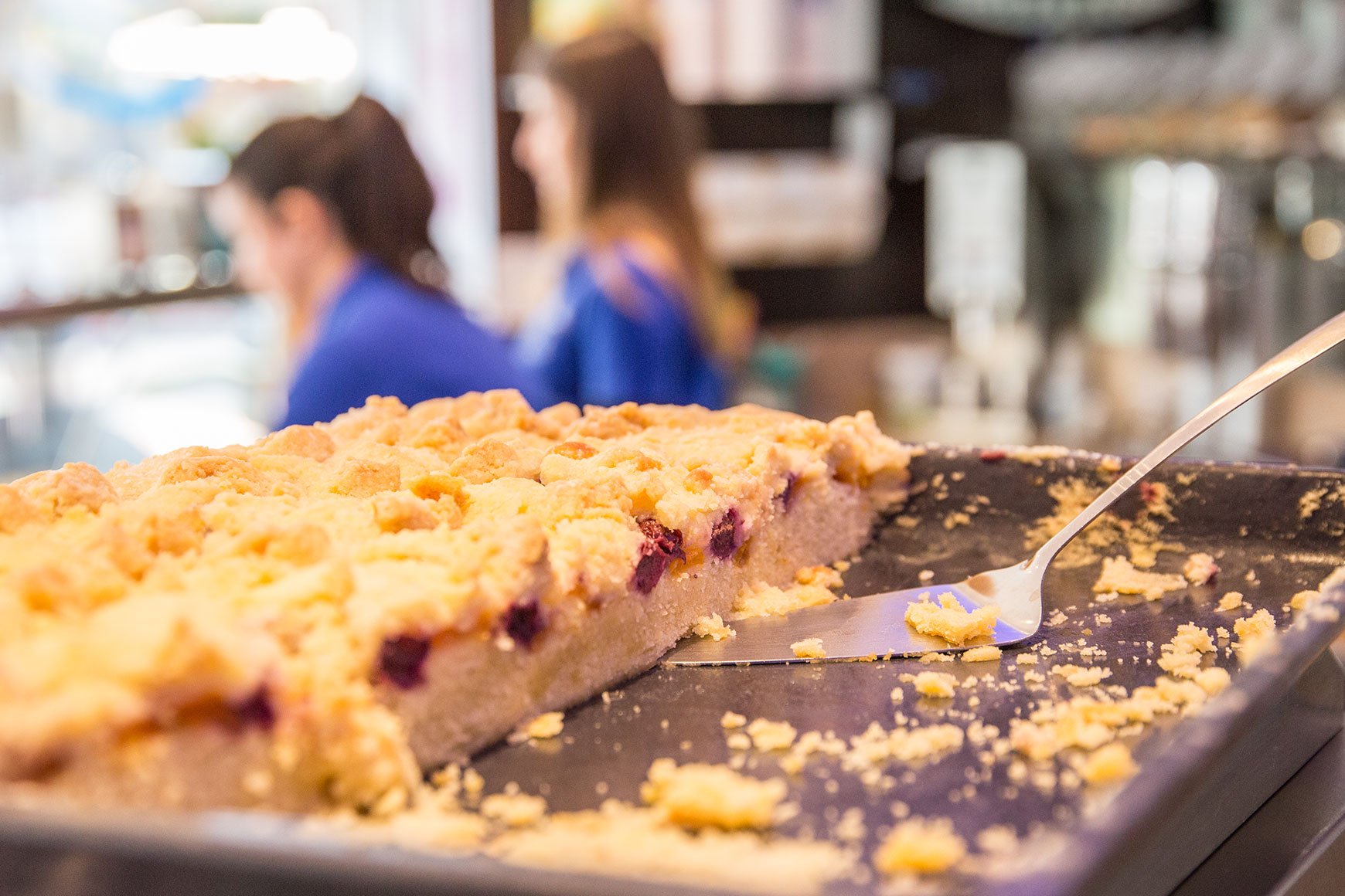 hausgemachter-kuchen-cafe-eisbaer2X8pTtxnSDDLzy