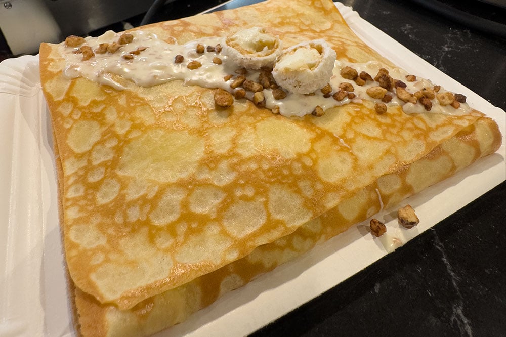 Die köstlchsten Waffeln gibt es im Eiscafé CoolCrocin Hilden