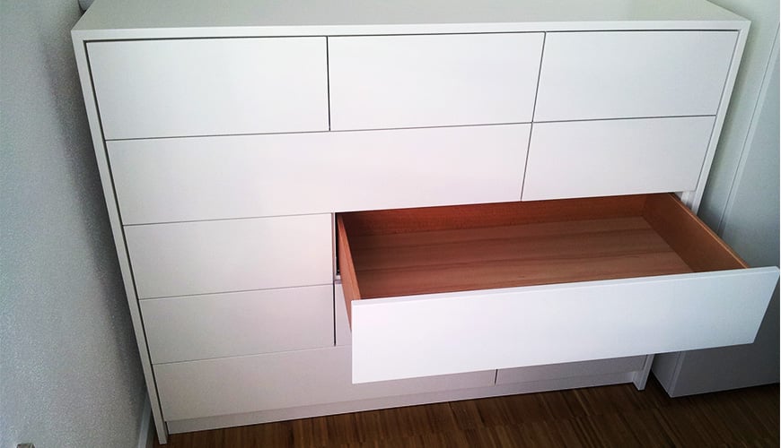 Schreinerei-Tiltmann-Kaemmer-Hilden-Innenausbau-Schrankwand-Schublade