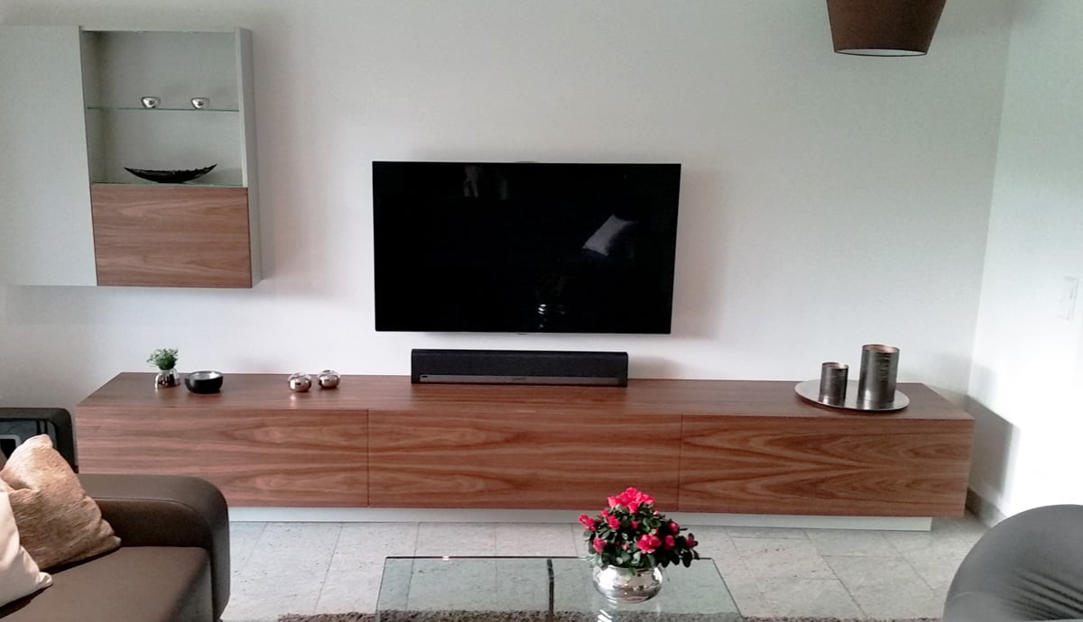 Schreinerei-Tiltmann-Kaemmer-Hilden-Innenausbau-Fernsehschrank