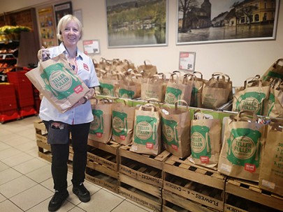 Rewe Hilden Tafel Spendentüten