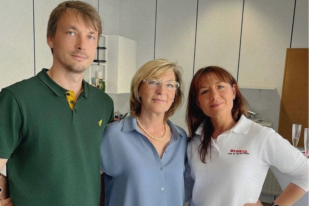 medikus-pflegedienst-hilden-neues-Beratungsbuero-TeameJlIClMG4Q0Km