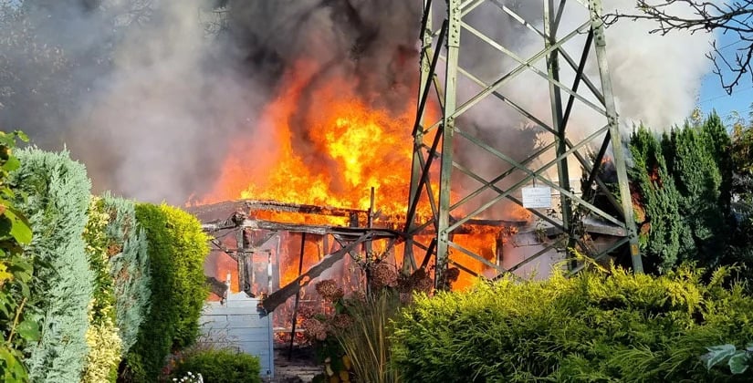 Gartenlaube-in-Brand-Bahnstrecke-gesperrt-anzeiger24-de-News