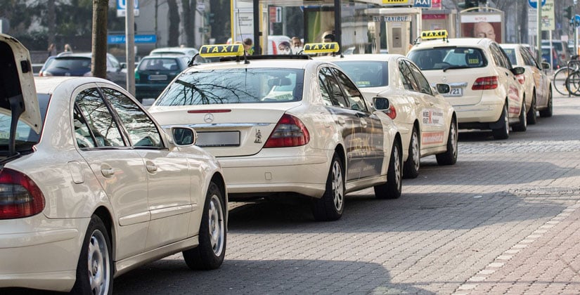 Stadtrat beschließt Mindesttarife auch für Mietwagen – werden alle Fahrten jetzt noch teurer?