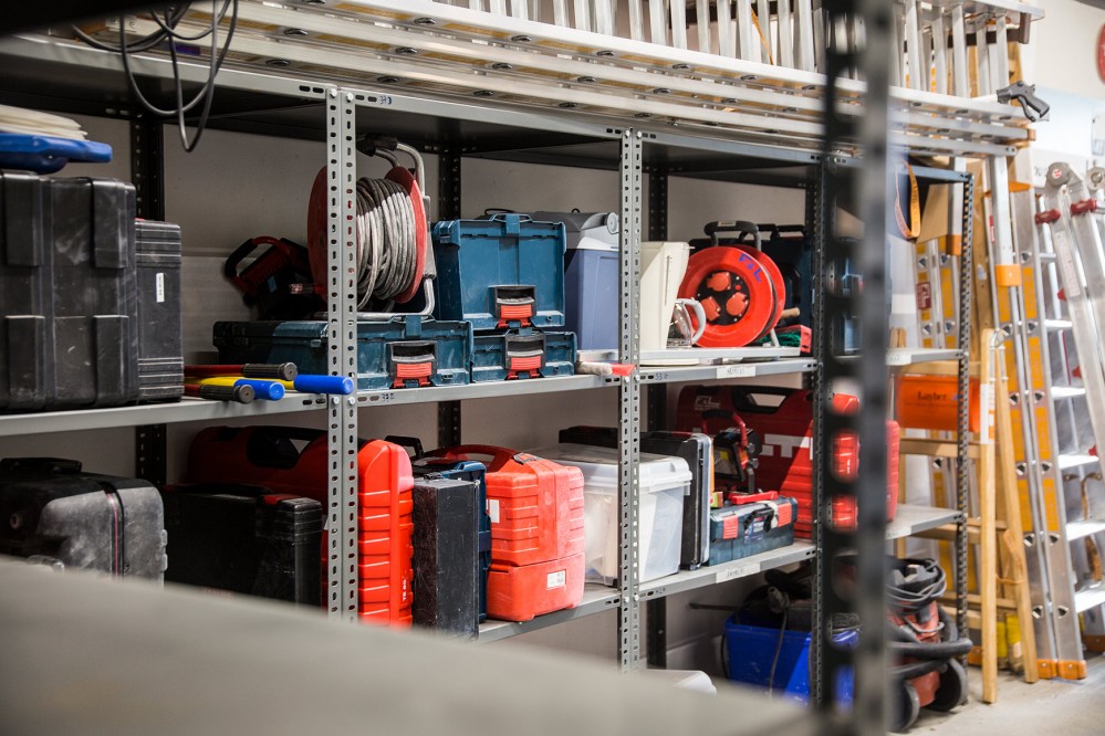 F-und-L-Elektrotechnik-hilden-meisterbetrieb-altbausanierung-industrieinstallation-rauchmelder-LED-geraeteC8lalsIbJTDIP6rlON5yXuxJbN