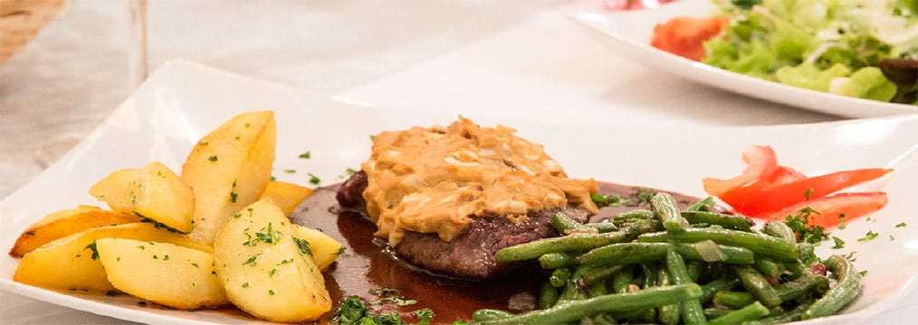 Restaurants & Hotels Restaurants & Hotels