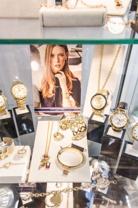 Eine große Auswahl gibt es beim Juwelier islek Eine große Auswahl gibt es beim Juwelier islek