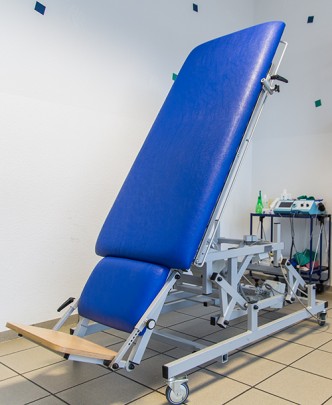 Reha am Rathaus Langenfeld - Krankengymnastik Langenfeld - Stehliege Reha am Rathaus Langenfeld - Krankengymnastik Langenfeld - Stehliege