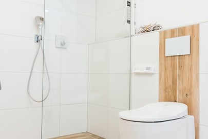 Heutige Badezimmern überzeugen durch Design und Technik 