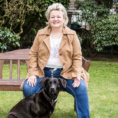 Susanne Graf ist als Tierbotschafterin mit Herz für Mensch und Tier in Leverkusen und Umgebung da Susanne Graf ist als Tierbotschafterin mit Herz für Mensch und Tier in Leverkusen und Umgebung da