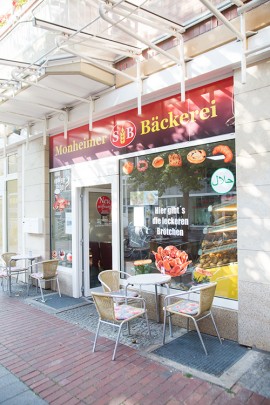 Die Monheimer Bäckerei auf der Heinestraße bietet Backwaren zu jeder Tageszeit